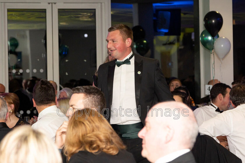 AWA 070 
 South West Farmer awards night 2023 at the Somerset County Cricket Club, Taunton Pictured The Darke Family, the Family run farm of the year 2023 with Sponsor Stephen Dennis from the FCN