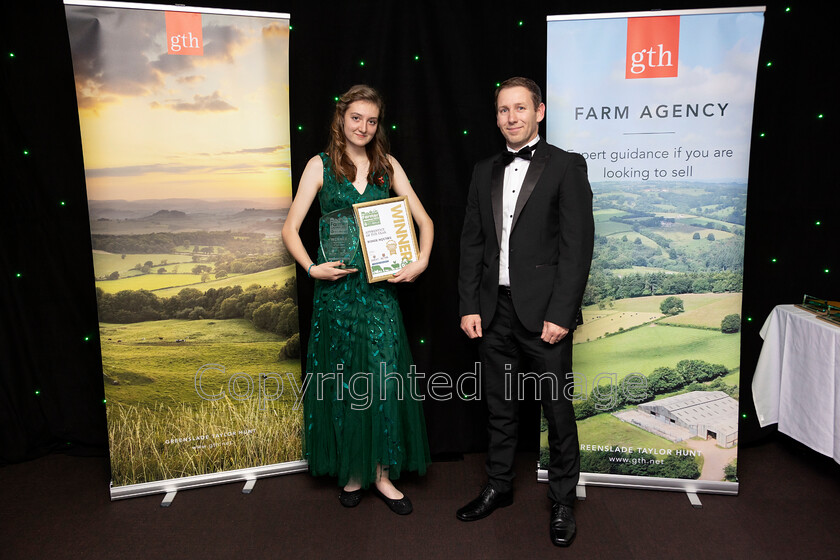 AWA 068 
 South West Farmer awards night 2023 at the Somerset County Cricket Club, Taunton. Pictured Apprenctice of the Year Rosie Squire with sponsor DARREN EVANS from THE CORNWALL COLLEGE GROUP