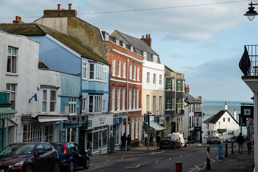 lyme-029 
 Lyme Regis and Uplyme riverside walk 
 Keywords: Lyme Regis, Uplyme, coastal town, Devon, Dorset, boarder, riverwalk, seaside, sea view, coastal town, town centre, shops, high road, street, sea, town